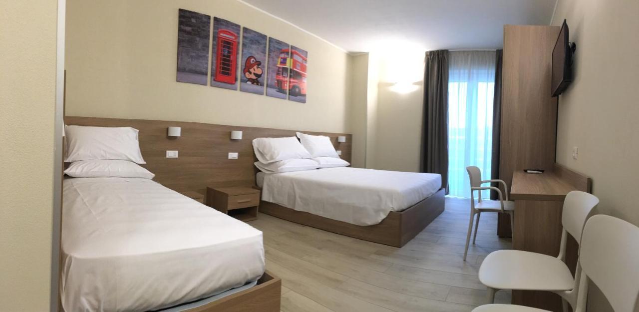 Hotel TERRAZZA Room Castrezatto Buitenkant foto