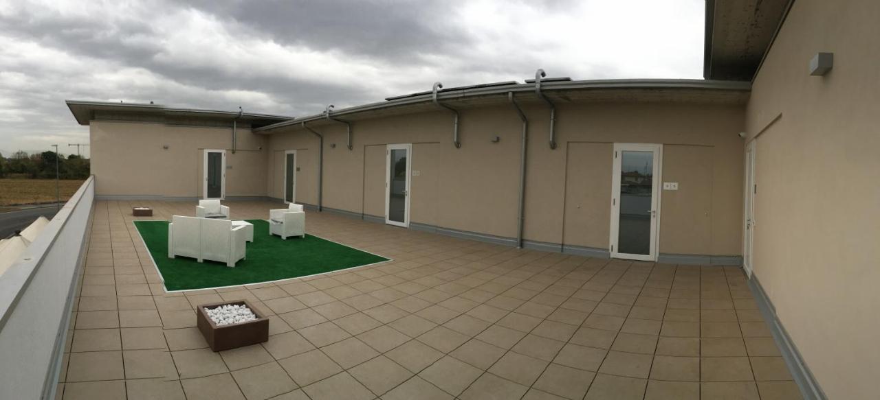 Hotel TERRAZZA Room Castrezatto Buitenkant foto