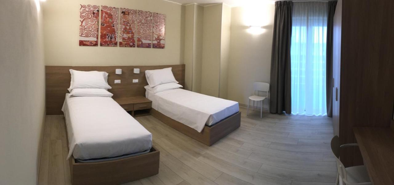 Hotel TERRAZZA Room Castrezatto Buitenkant foto